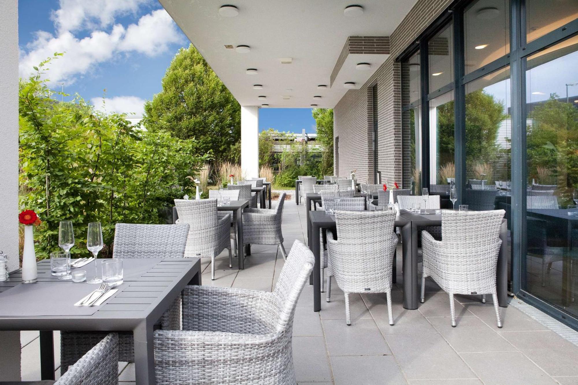 Hilton Garden Inn Munich Messe Feldkirchen  Exterior photo